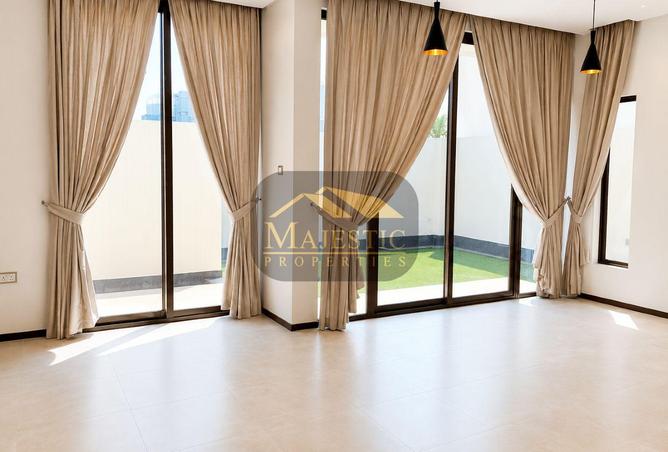 53627171 - صورة العقار 3