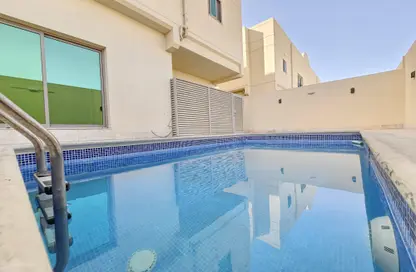 Villa - 4 Bedrooms - 5 Bathrooms for rent in Janabiya - Northern Governorate