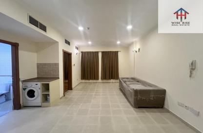 Apartment - 1 - 1 for rent in Sanabis - Manama - Capital Governorate