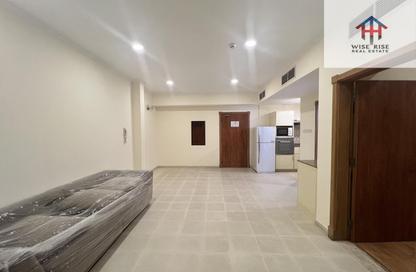 Apartment - 1 - 1 for rent in Sanabis - Manama - Capital Governorate