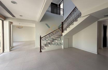 Villa - 4 Bedrooms - 4 Bathrooms for rent in Janabiya - Northern Governorate
