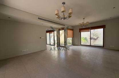 Villa - 4 Bedrooms - 4 Bathrooms for rent in Janabiya - Northern Governorate