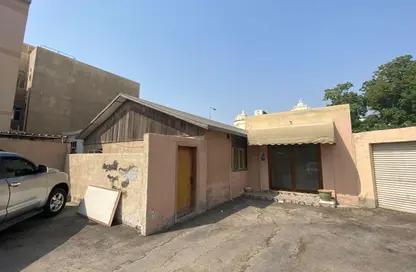 فيلا - 2 غرف نوم - 4 حمامات للبيع في مدينة عيسى - المحافظة الوسطى