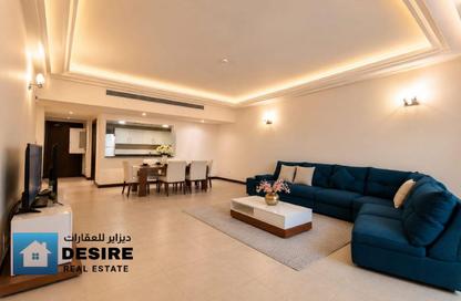 Apartment - 2 Bedrooms - 4 Bathrooms for rent in Mahooz - Manama - Capital Governorate