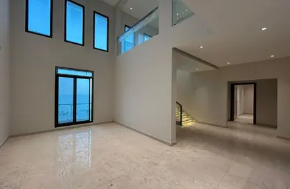 Duplex - 4 Bedrooms - 5 Bathrooms for sale in Hidd - Muharraq Governorate