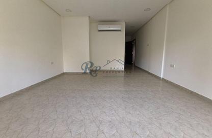 Apartment - 3 Bedrooms - 4 Bathrooms for rent in Hidd - Muharraq Governorate