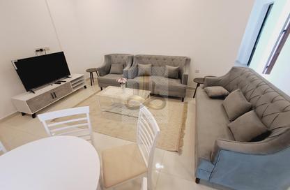 Apartment - 2 - 2 for rent in Sanabis - Manama - Capital Governorate