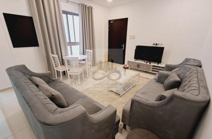 Apartment - 2 - 2 for rent in Sanabis - Manama - Capital Governorate