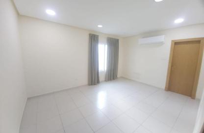 Apartment - 2 Bedrooms - 2 Bathrooms for rent in Hidd - Muharraq Governorate