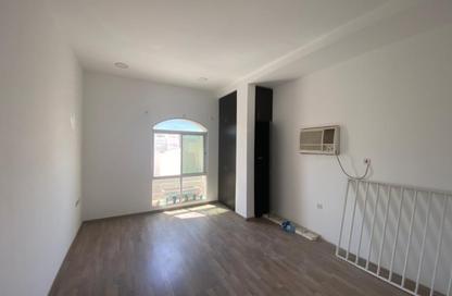 Apartment - 3 Bedrooms - 2 Bathrooms for rent in Tubli - Central Governorate