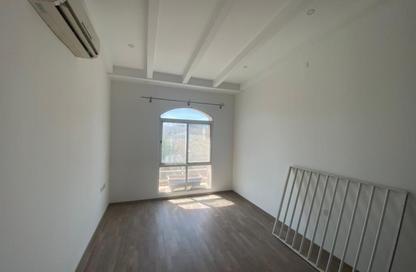 Apartment - 3 Bedrooms - 2 Bathrooms for rent in Tubli - Central Governorate