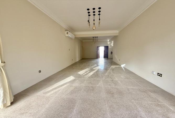 52518002 - Property Image 3