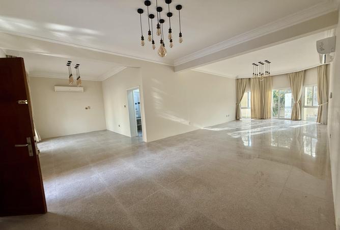 52518002 - Property Main Image