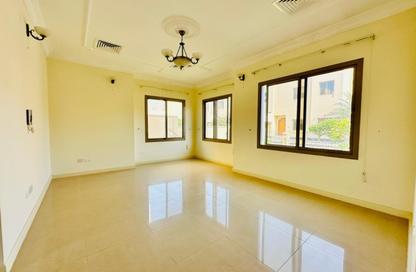 Villa - 4 Bedrooms - 5 Bathrooms for rent in Janabiya - Northern Governorate
