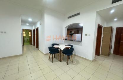 Apartment - 2 Bedrooms - 3 Bathrooms for rent in Al Juffair - Capital Governorate