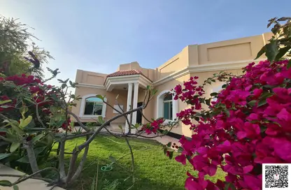 فيلا - 4 غرف نوم - 3 حمامات للايجار في الجنبية - المحافظة الشمالية فيلا - 4 غرف نوم - 3 حمامات للايجار في الجنبية - المحافظة الشمالية