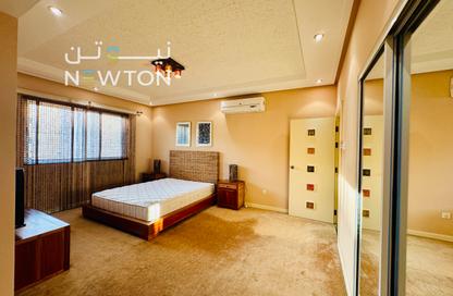 Apartment - 2 Bedrooms - 2 Bathrooms for rent in Al Juffair - Capital Governorate