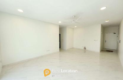 Apartment - 3 Bedrooms - 2 Bathrooms for sale in Sanad - Central Governorate