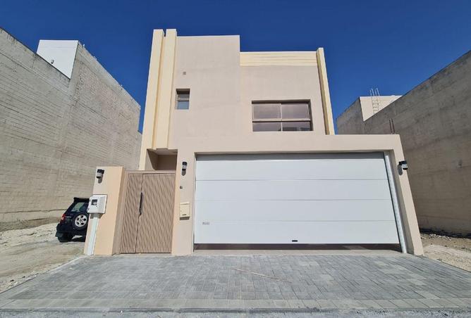 53268411 - Property Main Image