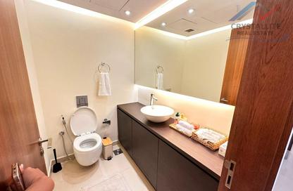 Apartment - 2 Bedrooms - 3 Bathrooms for rent in Reef Island - Capital Governorate