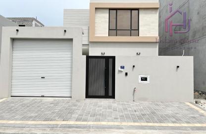 Villa - 5 Bedrooms - 7 Bathrooms for sale in Busaiteen - Muharraq Governorate