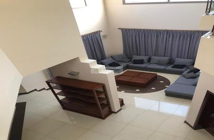 Compound - 5 Bedrooms - 5 Bathrooms for rent in Saar - Northern Governorate