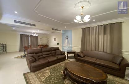 Villa - 3 Bedrooms - 4 Bathrooms for rent in Al Juffair - Capital Governorate