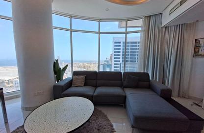 Apartment - 2 Bedrooms - 3 Bathrooms for rent in Al Juffair - Capital Governorate