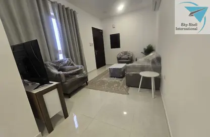 Apartment - 2 Bedrooms - 2 Bathrooms for rent in Al Burhama - Manama - Capital Governorate
