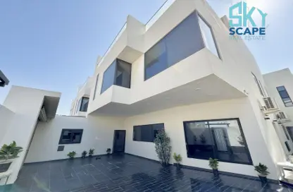 Villa - 4 Bedrooms - 5 Bathrooms for sale in Saar - Northern Governorate