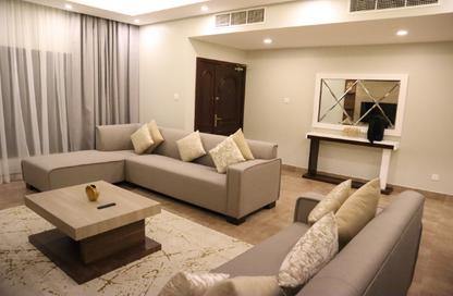 Villa - 3 - 4 for rent in Al Juffair - Capital Governorate