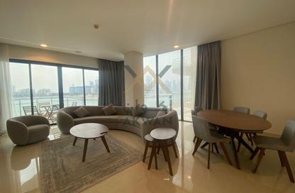 Apartment - 2 Bedrooms - 2 Bathrooms for rent in Reef Island - Capital Governorate