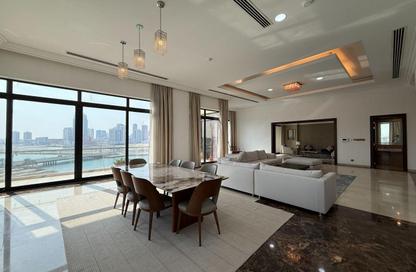 Apartment - 4 Bedrooms - 6 Bathrooms for rent in Reef Island - Capital Governorate