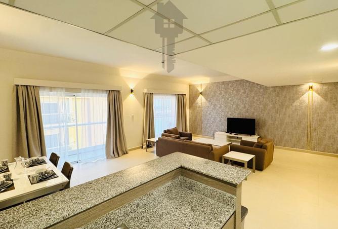 987489 - Property Image 2