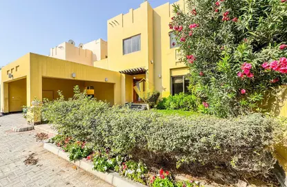 Villa - 4 Bedrooms - 5 Bathrooms for rent in Janabiya - Northern Governorate