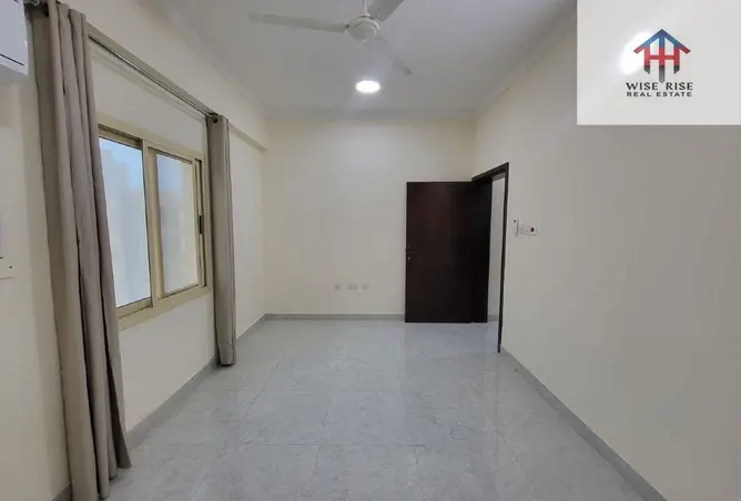 54424799 - Property Image 2