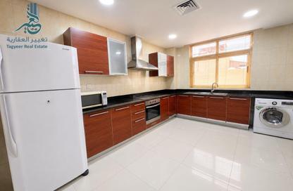 Apartment - 2 Bedrooms - 3 Bathrooms for rent in Mahooz - Manama - Capital Governorate Apartment - 2 Bedrooms - 3 Bathrooms for rent in Mahooz - Manama - Capital Governorate