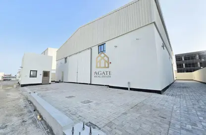 Warehouse - Studio - 1 Bathroom for rent in Ras Zuwayed - Southern Governorate