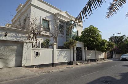 Villa - 6 Bedrooms - 7+ Bathrooms for sale in Salihiya - Manama - Capital Governorate