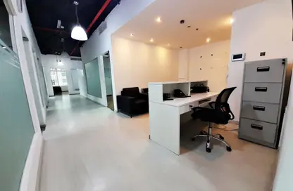 Office Space - 6 Bedrooms - 2 Bathrooms for rent in Seef - Capital Governorate