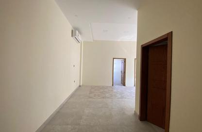 Apartment - 2 Bedrooms - 2 Bathrooms for rent in Salmabad - Central Governorate