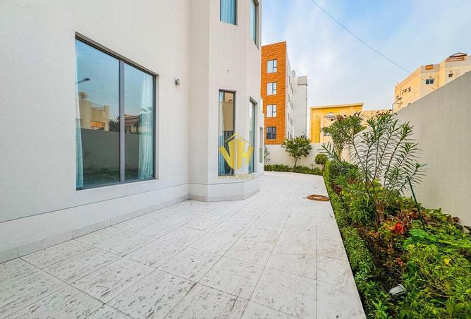 1002172 - Property Image 3