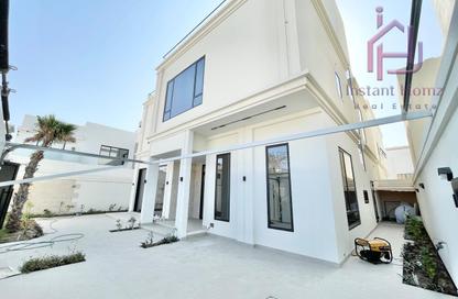 Villa - 4 Bedrooms - 5 Bathrooms for sale in Bu Quwah - Northern Governorate