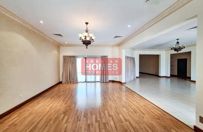 Villa - 5 Bedrooms - 6 Bathrooms for rent in Saar - Northern Governorate Villa - 5 Bedrooms - 6 Bathrooms for rent in Saar - Northern Governorate