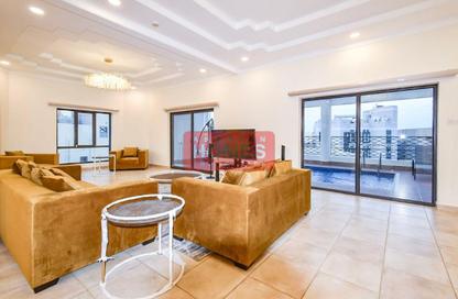 Apartment - 3 Bedrooms - 4 Bathrooms for rent in Al Juffair - Capital Governorate