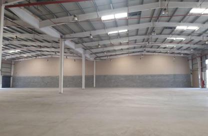 Warehouse - Studio - 7+ Bathrooms for rent in Hidd - Muharraq Governorate