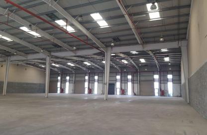 Warehouse - Studio - 7+ Bathrooms for rent in Hidd - Muharraq Governorate