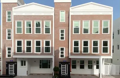 Apartment - 2 Bedrooms - 3 Bathrooms for rent in Al Juffair - Capital Governorate