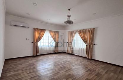 Villa - 4 - 4 for rent in Salmaniya - Manama - Capital Governorate Villa - 4 - 4 for rent in Salmaniya - Manama - Capital Governorate