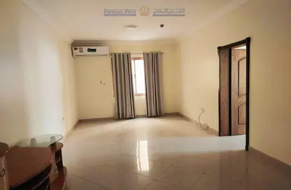 Apartment - 3 Bedrooms - 2 Bathrooms for rent in Jeblat Hebshi - Northern Governorate